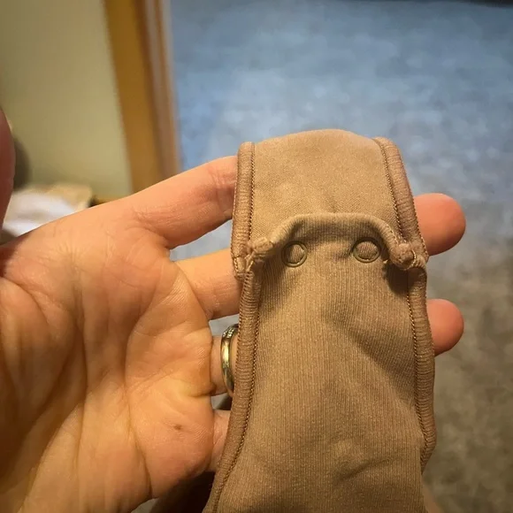 SKIMS Shapewear - Picture 3 of 4